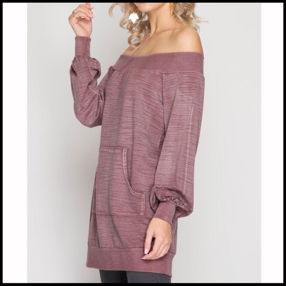 Off-the Shoulder Pocket Tunic - Picture 4 of 7